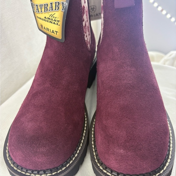 Ariat Womens FatBoy Suede Ankle Boots with Chicken Pattern NIB - Picture 3 of 9